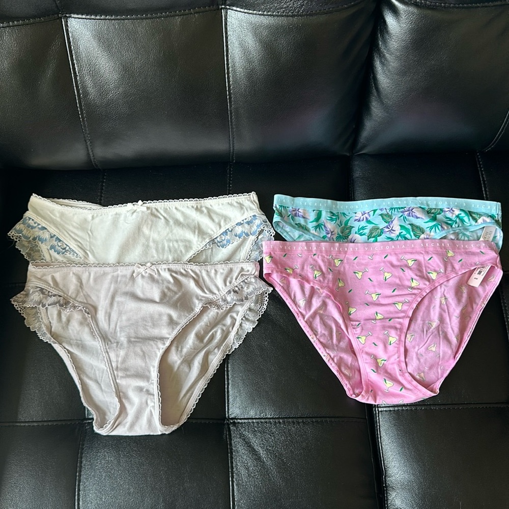 NWT 4 VS M bikini briefs panties